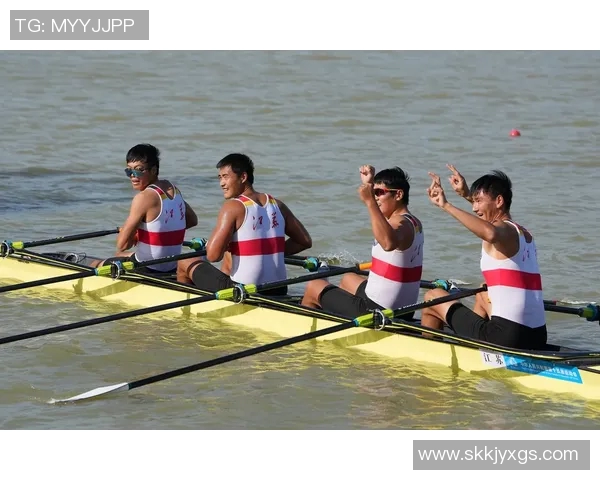 中国赛艇男队八人艇勇夺历史首金奏响团体力量最强音